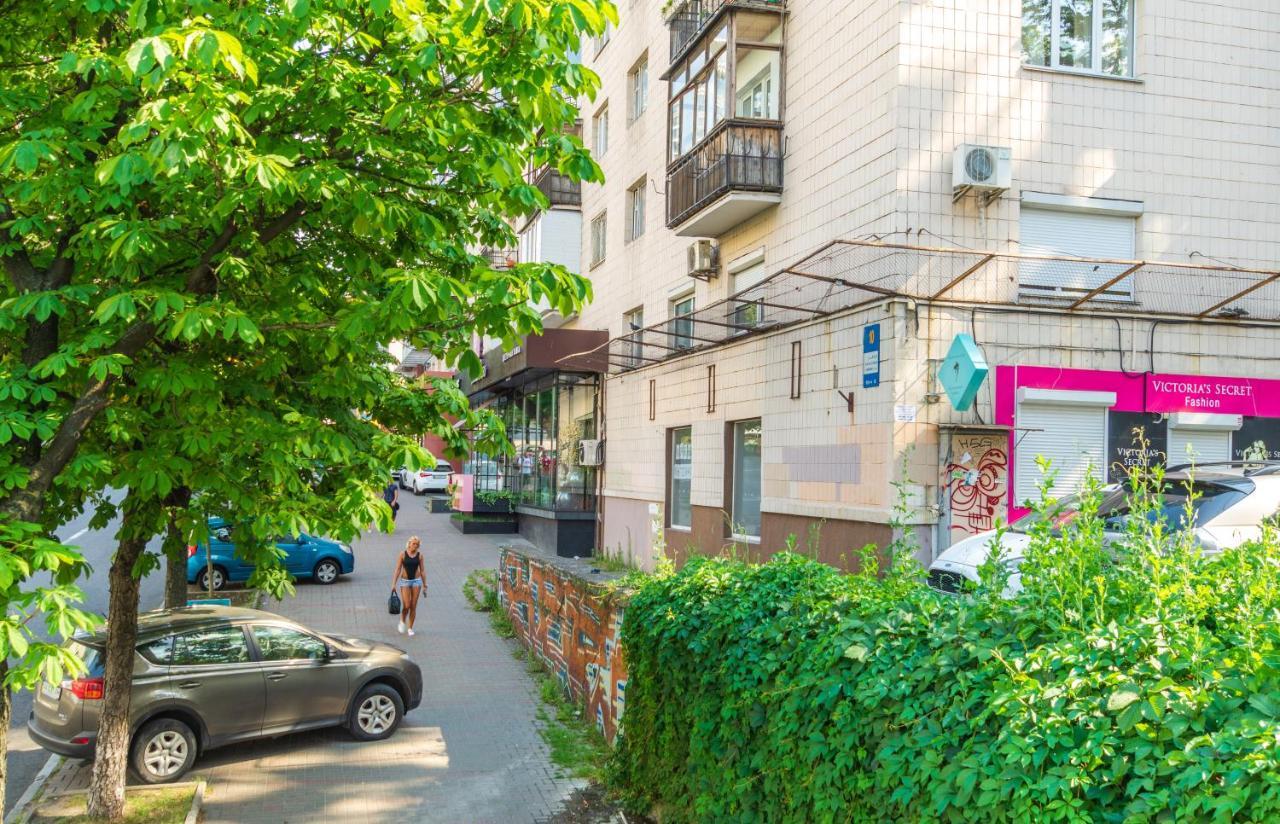 Бульвар Леси Украинки 10 Kyiv Exterior photo
